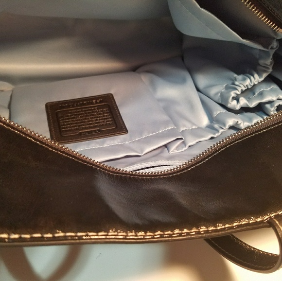 Authentic Coach Leather Diaper Messenger Bag - Picture 5 of 8